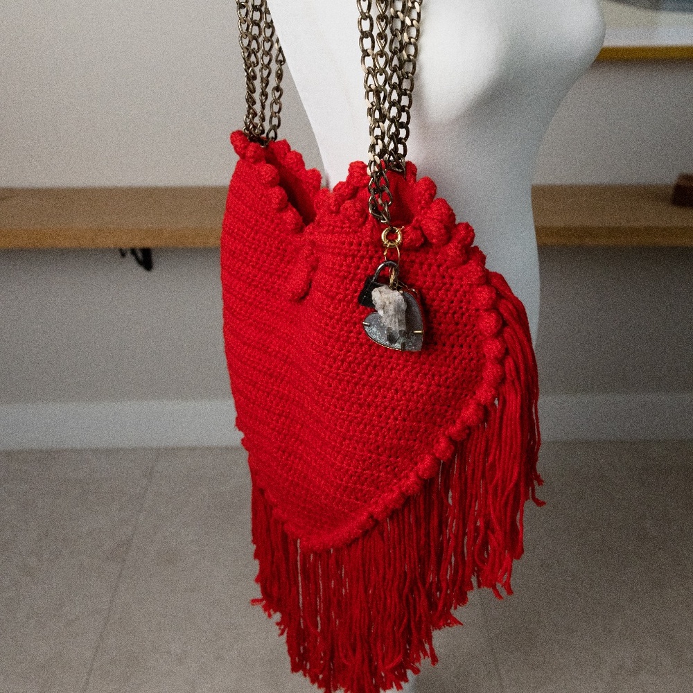 DEBORA IOSCHPE DESIGNER HANDBAG. Brazilian Designer. Red.